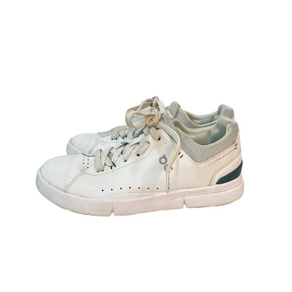 On Cloud Women's The Roger Advantage Size 7 White Faux Leather Cushioned Sneaker - Picture 5 of 10